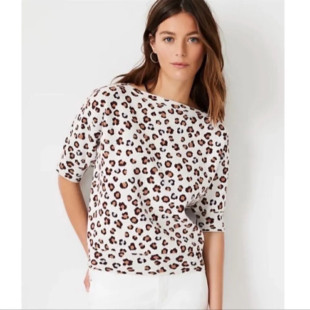 Ann Taylor Leopard print short sleeve sweater shirt size S boat neckline